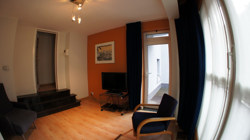 Living room 23A & 23C                